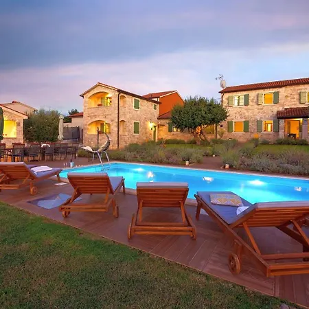 Villa Rustic Eco With Pool In Vizinada *